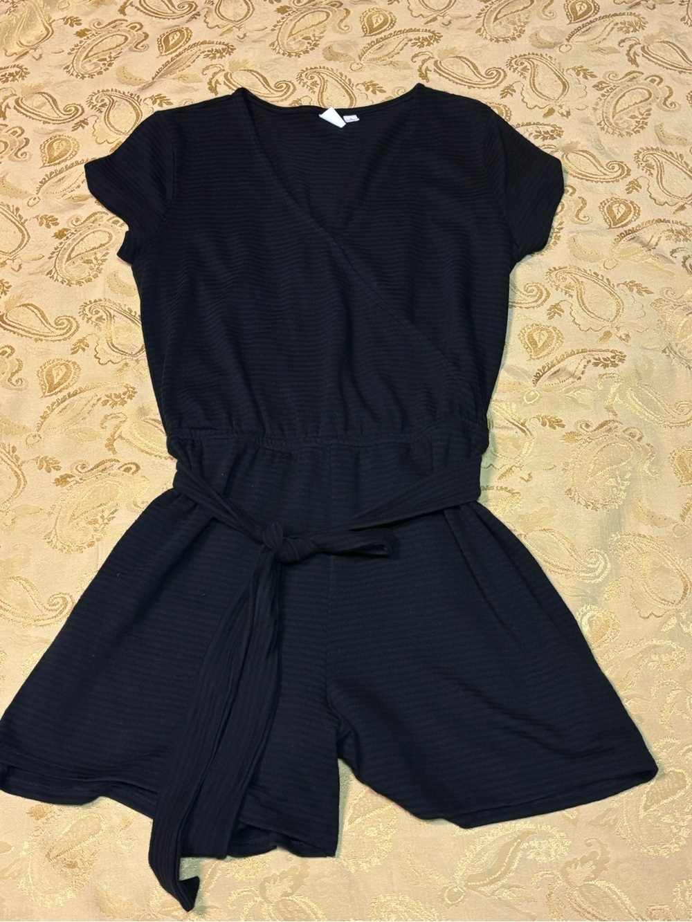 Gap Women’s Black Short-Sleeve One-Piece Romper with Waist Tie